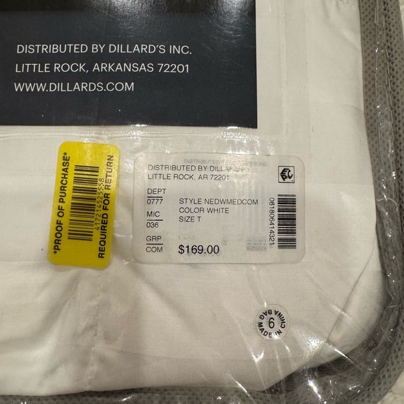 NWT Noble Excellence (sold by Dillards) twin year-round warmth down comforter - Picture 3 of 6
